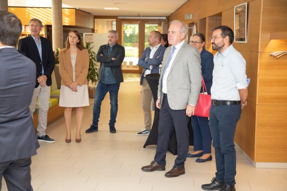Visite de M. le ministre de la famille