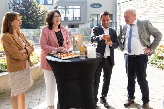 Visite de M. le ministre de la famille