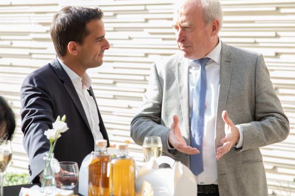 Visite de M. le ministre de la famille