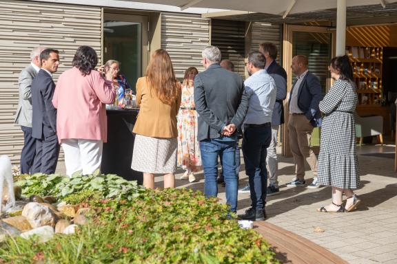 Visite de M. le ministre de la famille